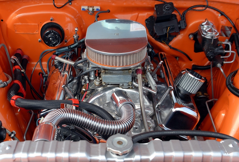 garagiste-CANNES-min_car-engine-1738309